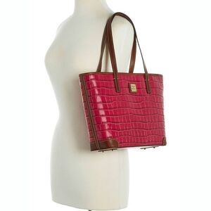 New! DOONEY & BOURKE Charleston Women's Crocodile Leather Red Tote Handbag Bag